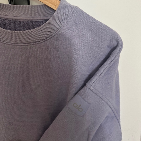 Alo Heavy Weight Crew Neck Pullover - Purple 💜 - Picture 2 of 4